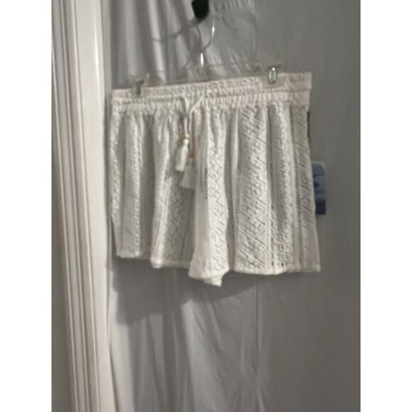 Japna Crochet Ivory Swimsuit Cover Up Shorts Sz L Tassle Tie Pull On NWT - Picture 1 of 8